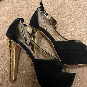 Sam Edelman Black and Gold Heels